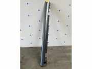 Schwelle links von einem Mercedes E-Klasse (992)