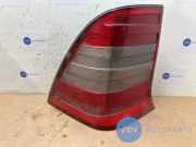 Rücklicht links von einem Mercedes C-Klasse