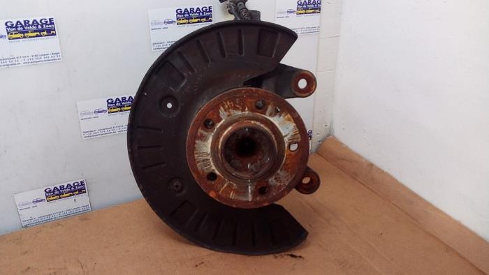 Achsschenkel links vorne von einem Mercedes Vito