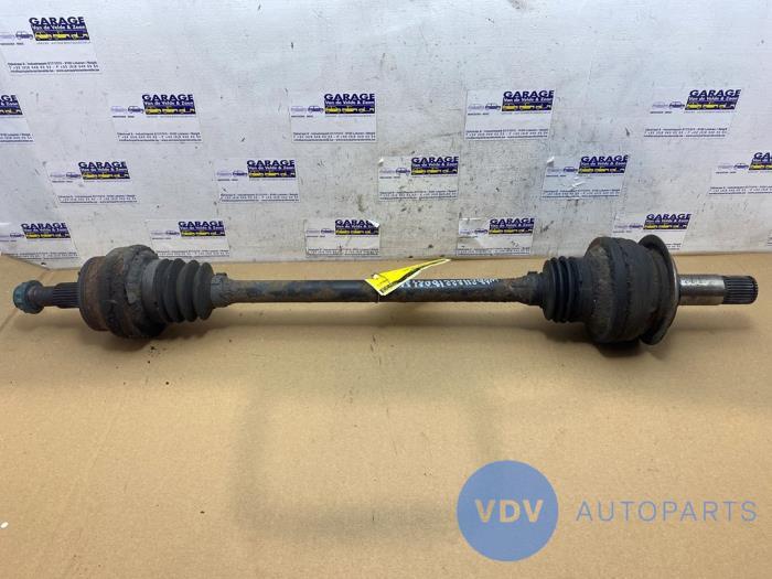 Antriebswelle links hinten von einem Mercedes E-Klasse