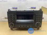 Radio von einem Mercedes C-Klasse