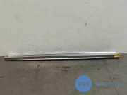 Schwelle links von einem Mercedes A-Klasse