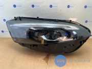 Scheinwerfer links von einem Mercedes A-Klasse