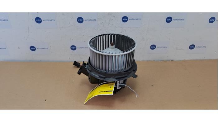 Heizung Belüftungsmotor von einem Mercedes C-Klasse