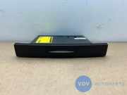 Getränkehalter von einem Mercedes SLK