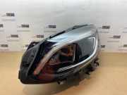 Scheinwerfer links von einem Mercedes B-Klasse