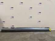 Schwelle links von einem Mercedes E-Klasse (775)