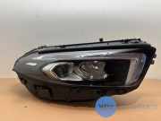 Scheinwerfer rechts von einem Mercedes A-Klasse