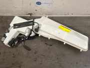 Scheibensprühertank vorne von einem Mercedes X-Klasse