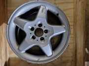 Felge von einem Mercedes ML-Klasse