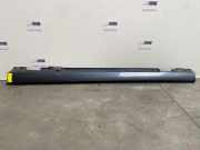 Schwelle links von einem Mercedes E-Klasse (755)