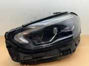 Scheinwerfer links von einem Mercedes C-Klasse