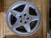 Felge von einem Mercedes ML-Klasse