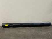 Schwelle links von einem Mercedes GLA (787)