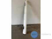 Schwelle links von einem Mercedes CLA (149)