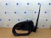 Außenspiegel links von einem Mercedes Vito