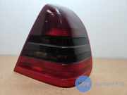 Rücklicht rechts von einem Mercedes C-Klasse