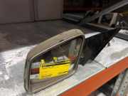 Außenspiegel links von einem Mercedes E-Klasse