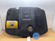 Abdeckblech Motor von einem Mercedes C-Klasse