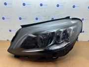 Scheinwerfer links von einem Mercedes C-Klasse