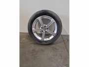 Felge + Winterreifen von einem Mercedes A-Klasse