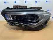 Scheinwerfer links von einem Mercedes CLA