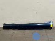 Schwelle links von einem Mercedes SLK