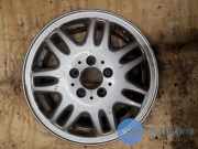 Felge von einem Mercedes Vito