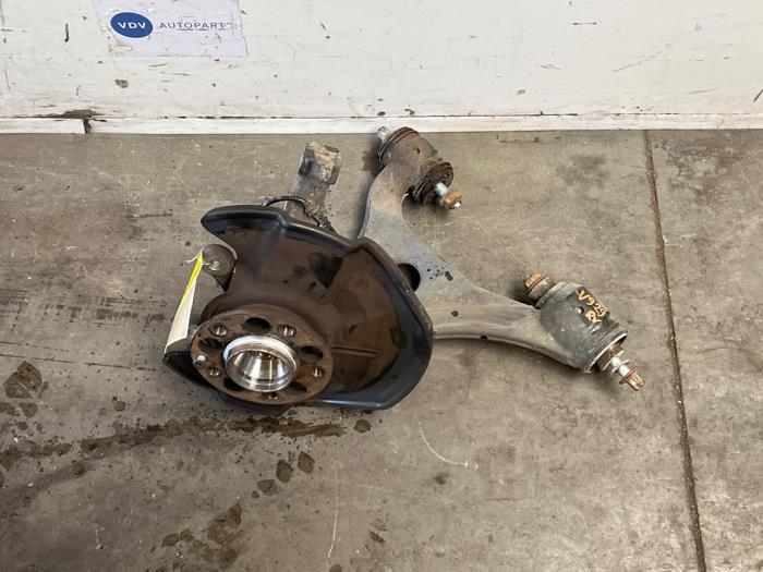 Achsschenkel rechts vorne von einem Mercedes A-Klasse