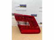 Rücklicht links von einem Mercedes E-Klasse