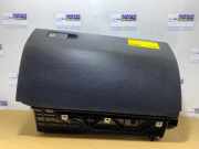 Handschuhfach von einem Mercedes E-Klasse