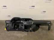 Armaturenbrett von einem Mercedes E-Klasse