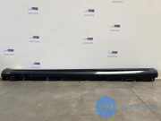 Schwelle links von einem Mercedes S-Klasse