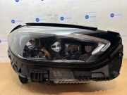 Scheinwerfer rechts von einem Mercedes C-Klasse