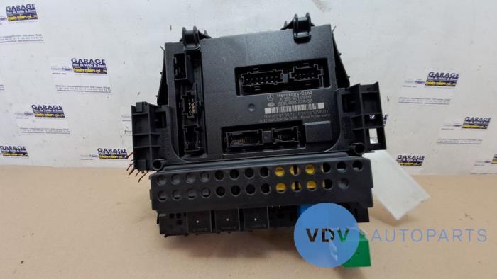 Komfort-Modul von einem Mercedes A-Klasse