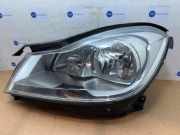Scheinwerfer links von einem Mercedes C-Klasse