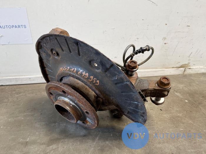 Achsschenkel links vorne von einem Mercedes Vito