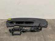 Armaturenbrett von einem Mercedes S-Klasse