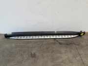 Schwelle links von einem Mercedes GLE