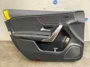 Türverkleidung 4-türig links vorne von einem Mercedes A-Klasse