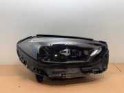 Scheinwerfer rechts von einem Mercedes C-Klasse