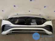 Stoßstange vorne von einem Mercedes EQA