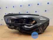 Scheinwerfer links von einem Mercedes CLA