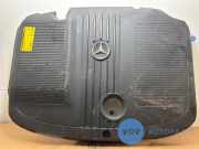 Abdeckblech Motor von einem Mercedes E-Klasse