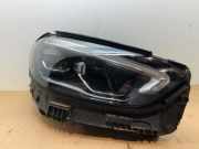 Scheinwerfer rechts von einem Mercedes C-Klasse