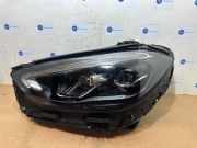 Scheinwerfer links von einem Mercedes C-Klasse