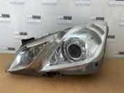 Scheinwerfer links von einem Mercedes E-Klasse