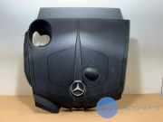 Abdeckblech Motor von einem Mercedes GLA