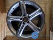 Felge von einem Mercedes SL