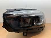 Scheinwerfer links von einem Mercedes B-Klasse